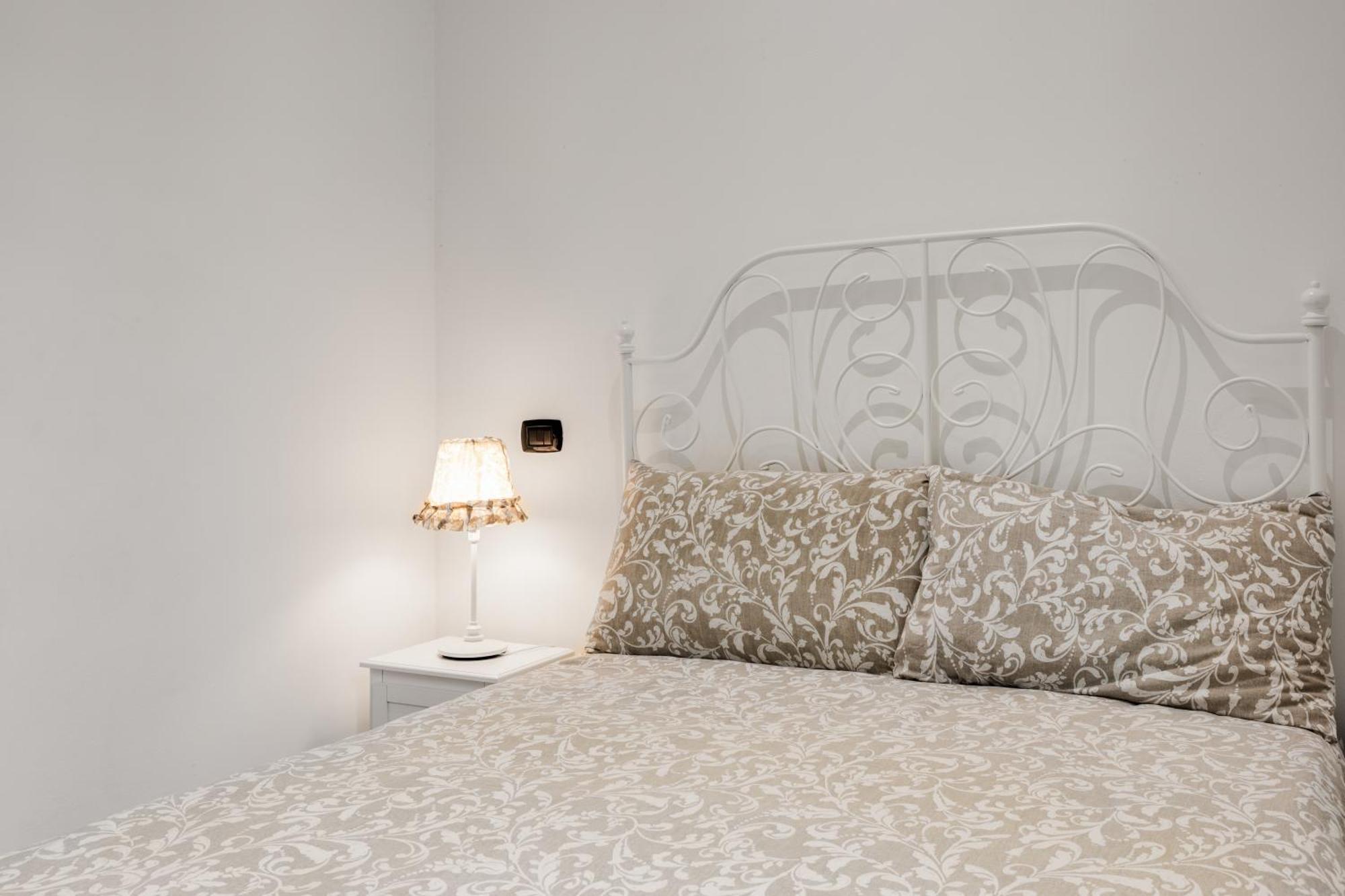 Dolce Rooms Милан Экстерьер фото